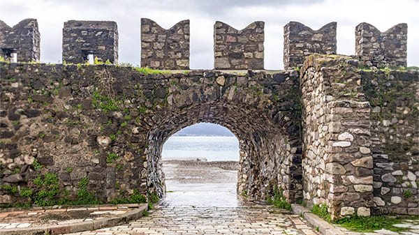 Fortification du port de Nafpaktos