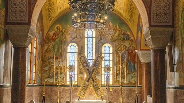 Croix Basilique Saint-André l'Apôtre de Patras